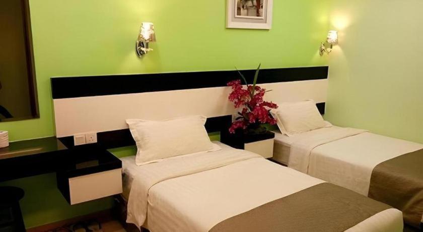 Hotel Star Moon Малакка Экстерьер фото